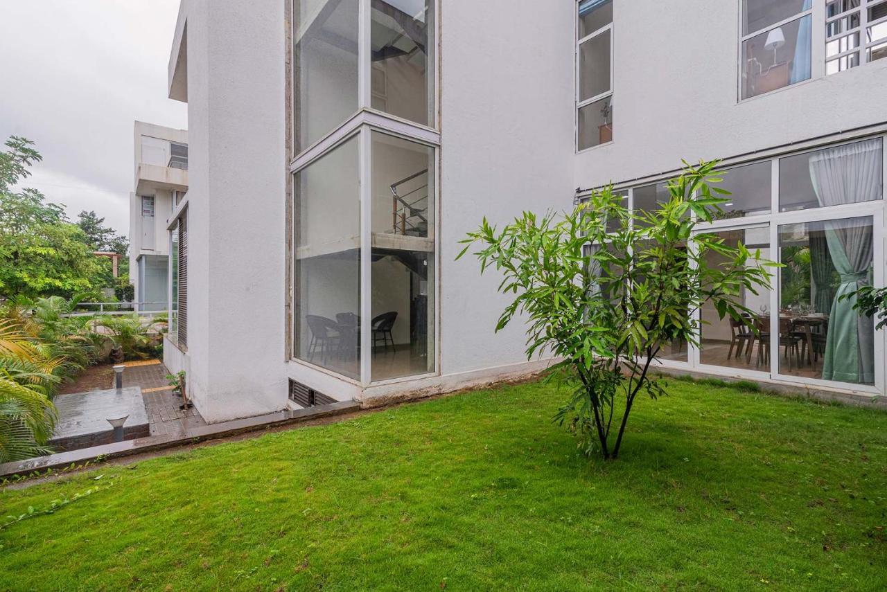 Sierra Skies By Stayvista - A Mountain-View Villa Featuring A Rooftop Swimming Pool, Jacuzzi, Turf, And A Gym For An Elevated Stay Lonavala Eksteriør bilde